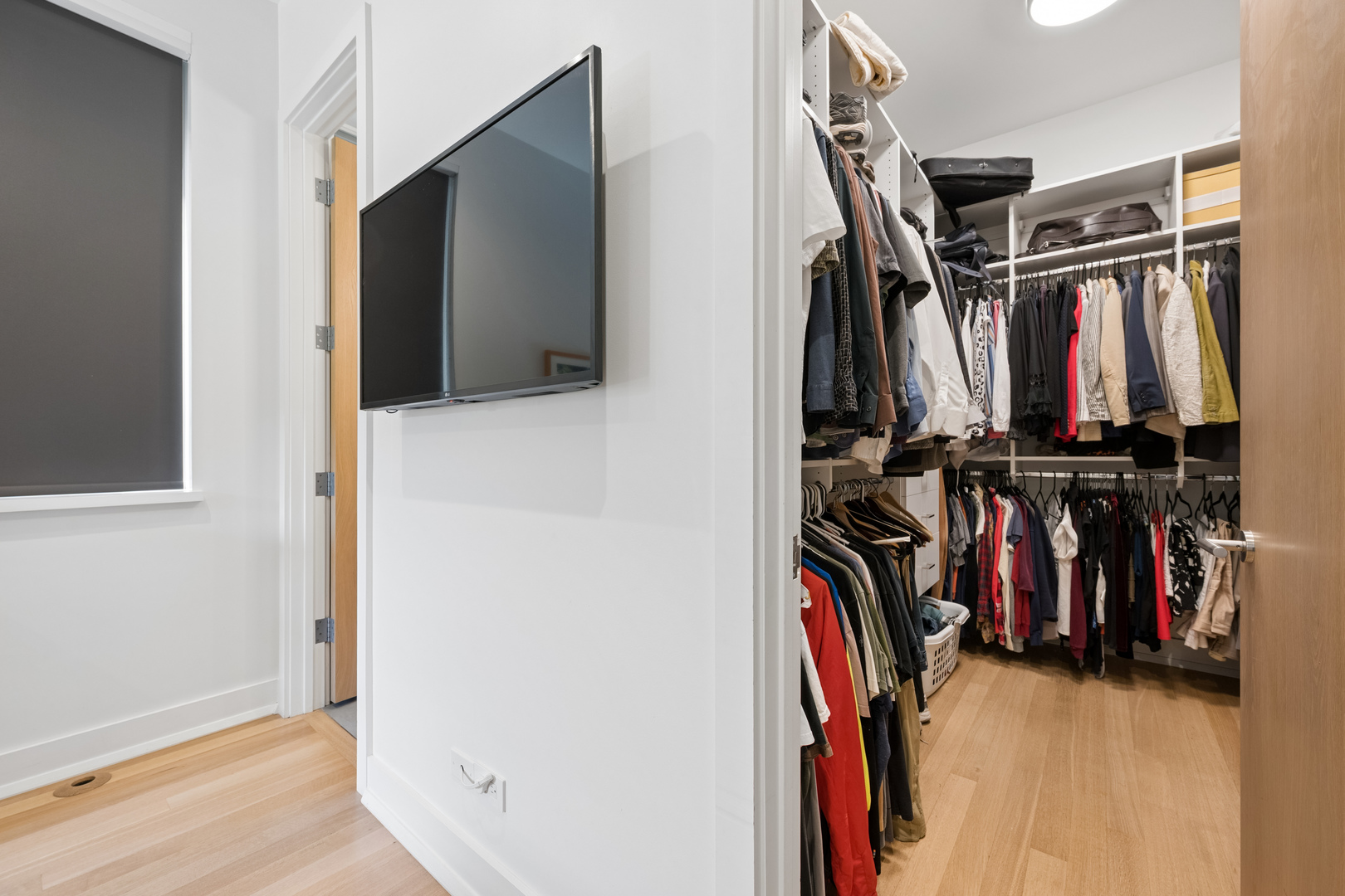 5945 N Magnolia Avenue Unit: 101