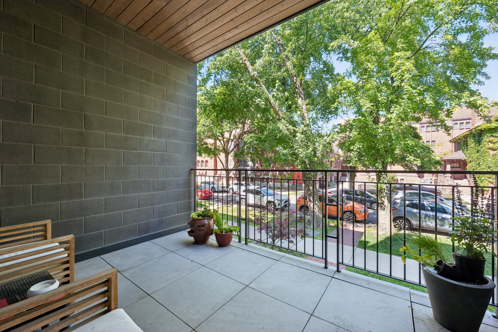 5945 N Magnolia Avenue Unit: 101