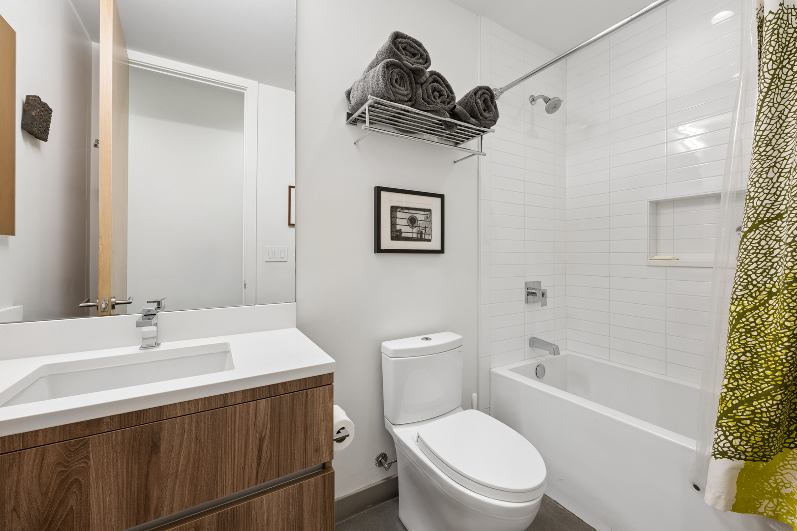 5945 N Magnolia Avenue Unit: 101