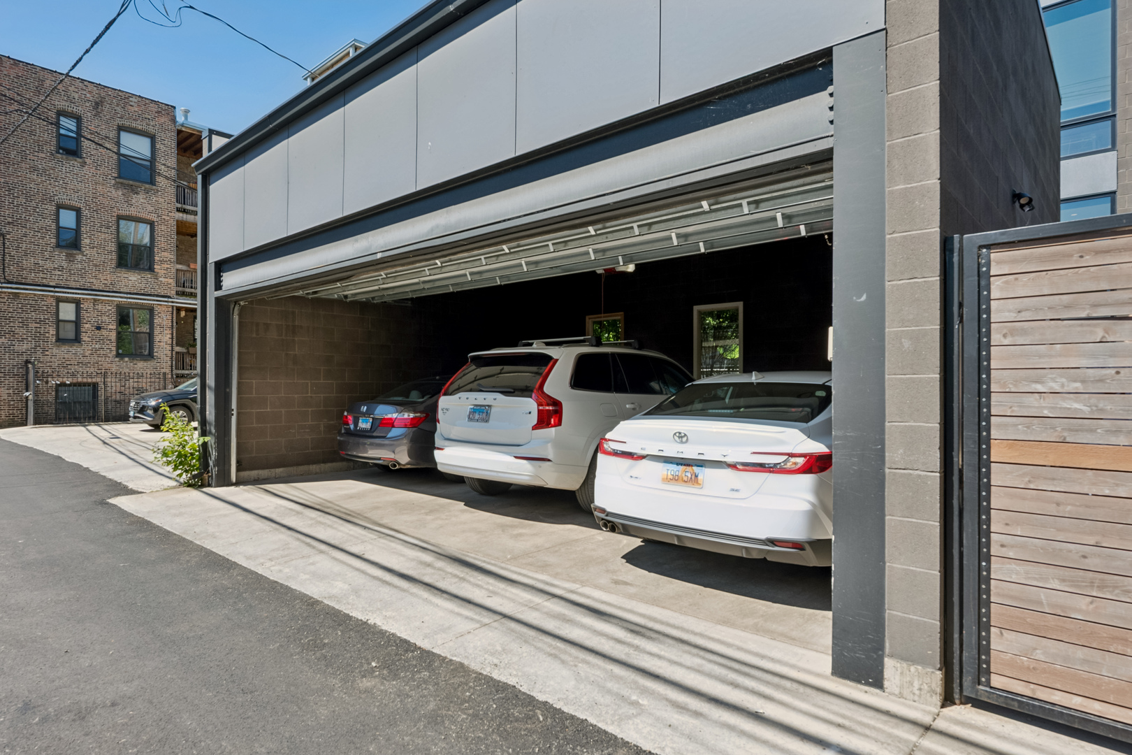 5945 N Magnolia Avenue Unit: 101