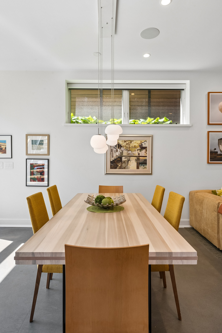 5945 N Magnolia Avenue Unit: 101