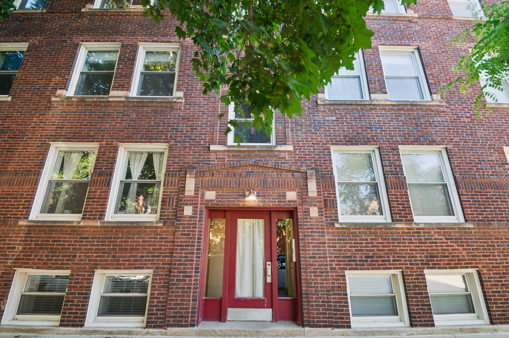 4740 N Hamilton Avenue Unit: 3