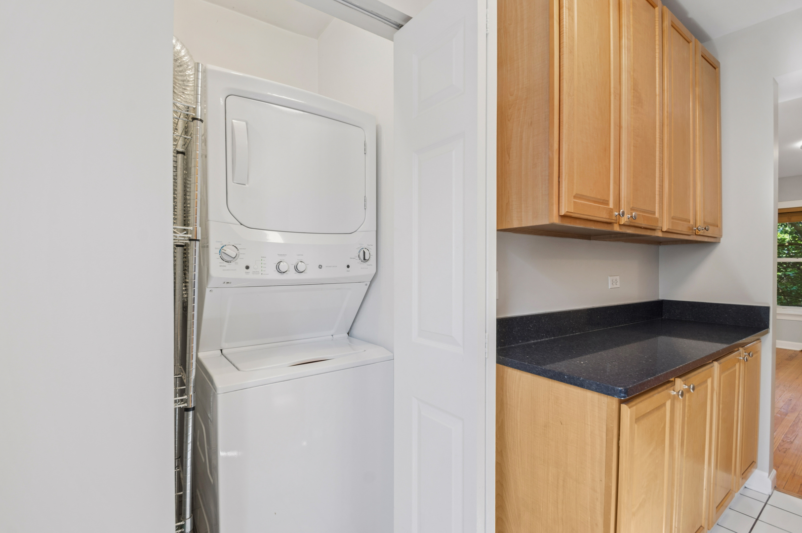 4740 N Hamilton Avenue Unit: 3