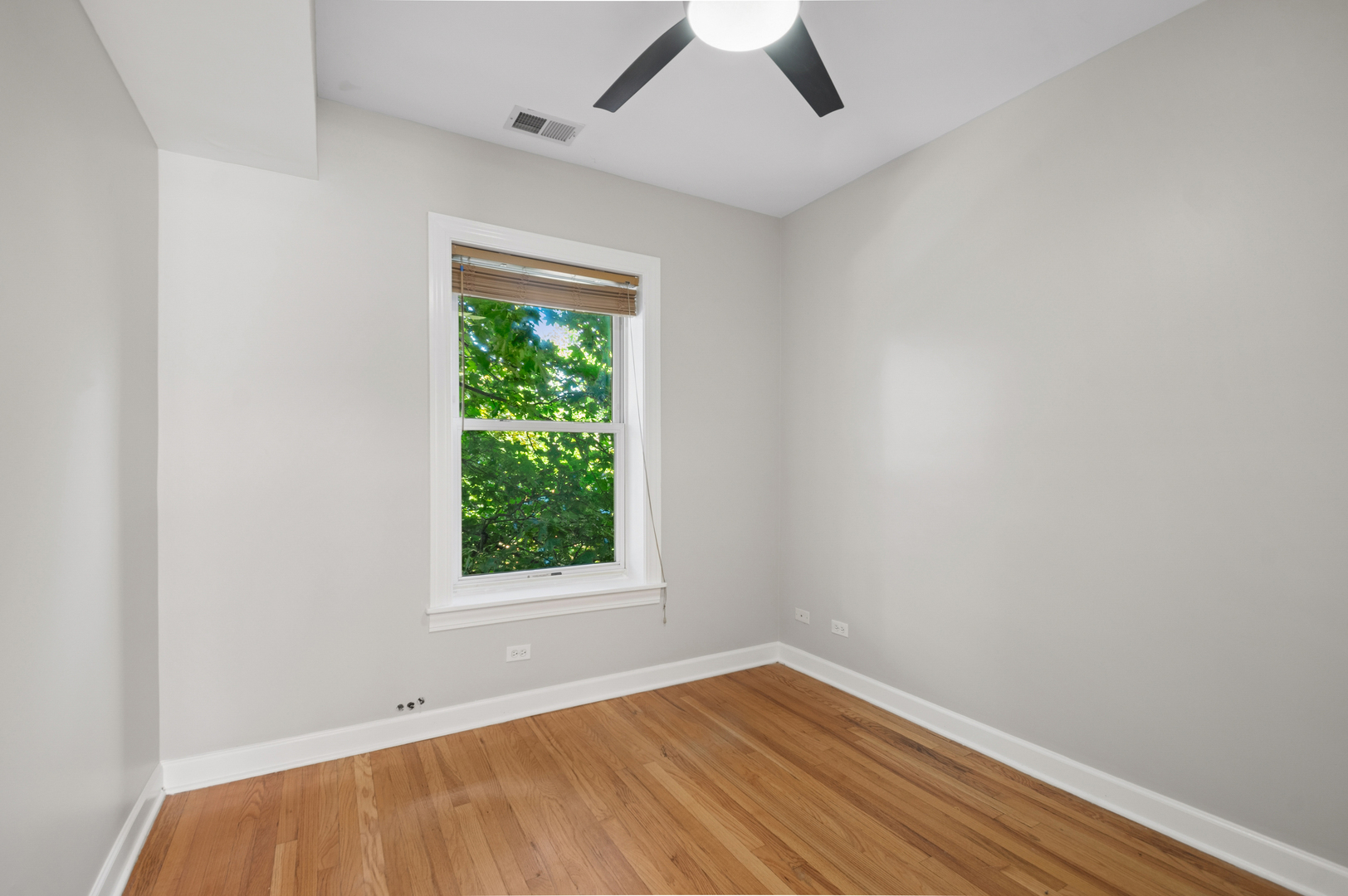4740 N Hamilton Avenue Unit: 3
