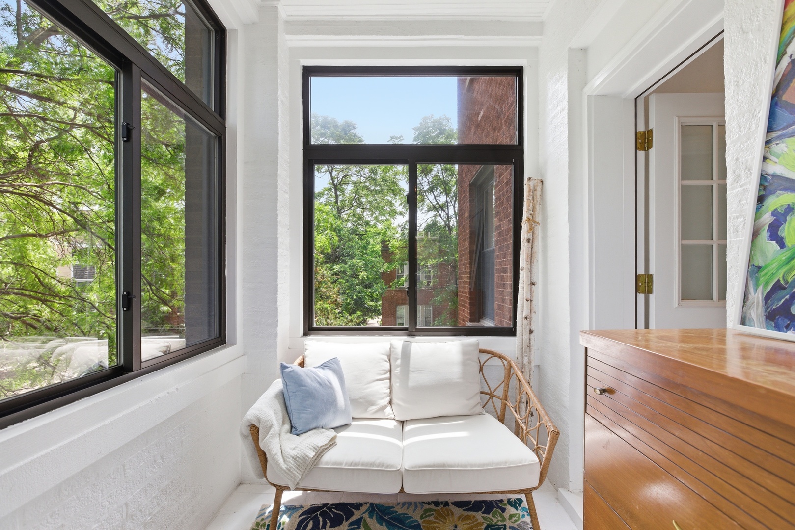 1700 W Summerdale Avenue Unit: 2