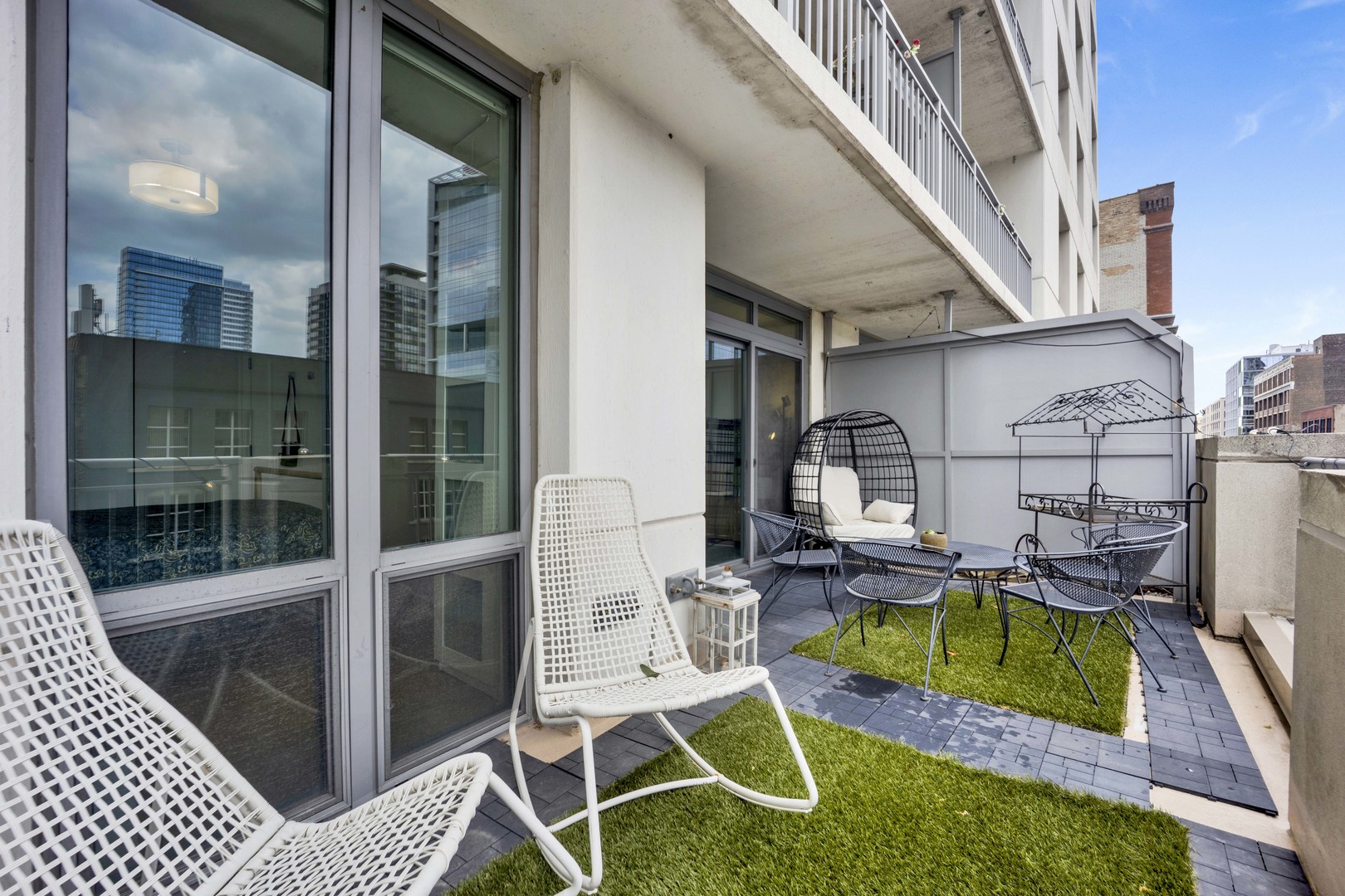 125 S Jefferson Street Unit: 601