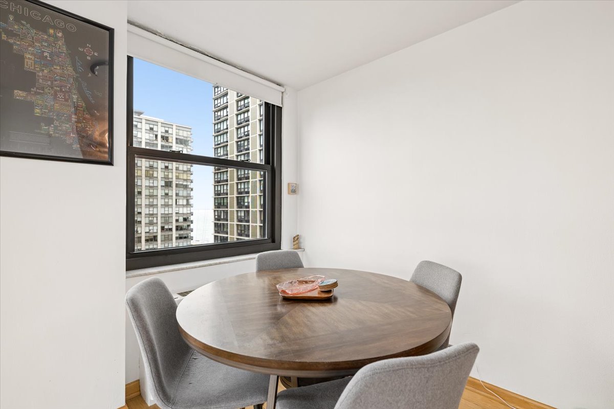 5701 N Sheridan Road Unit: 12B