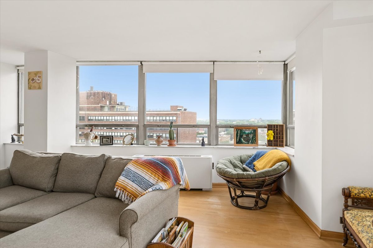 5701 N Sheridan Road Unit: 12B