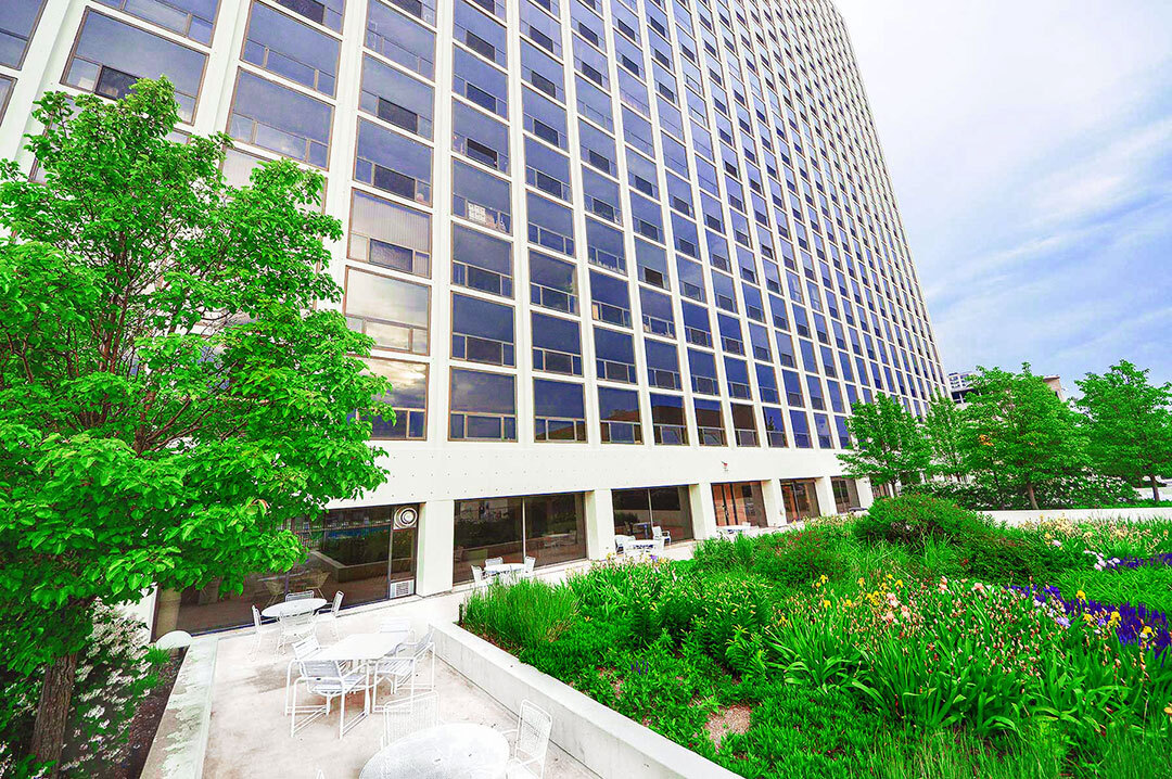 4343 N CLARENDON Avenue Unit: 1711