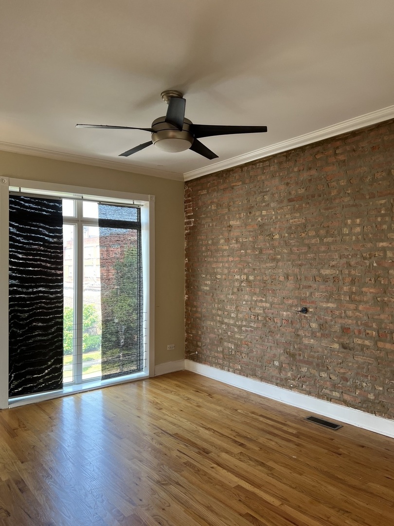 4159 W Fullerton Avenue Unit: 3