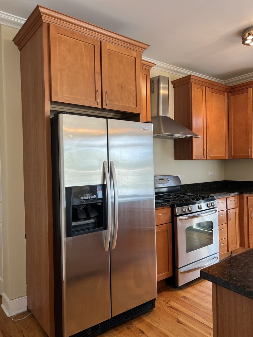 4159 W Fullerton Avenue Unit: 3