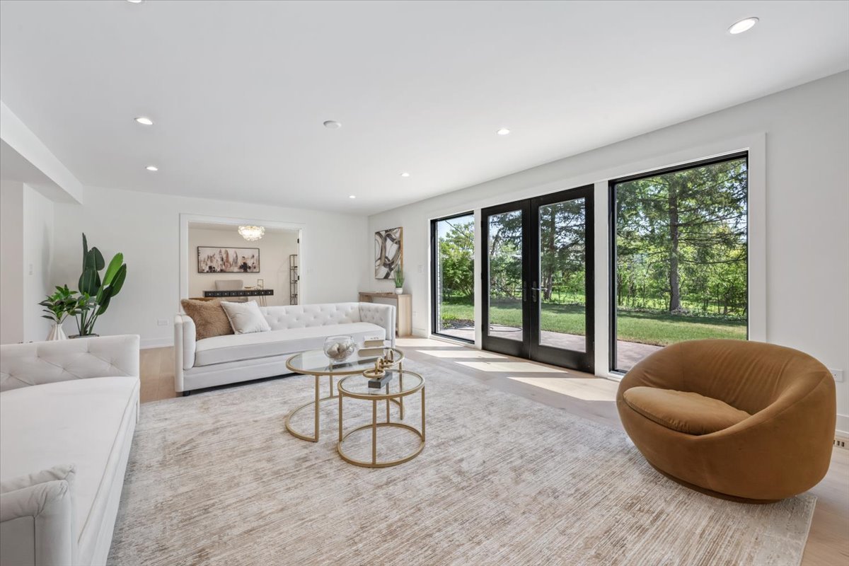 1975 Sunset Ridge Road