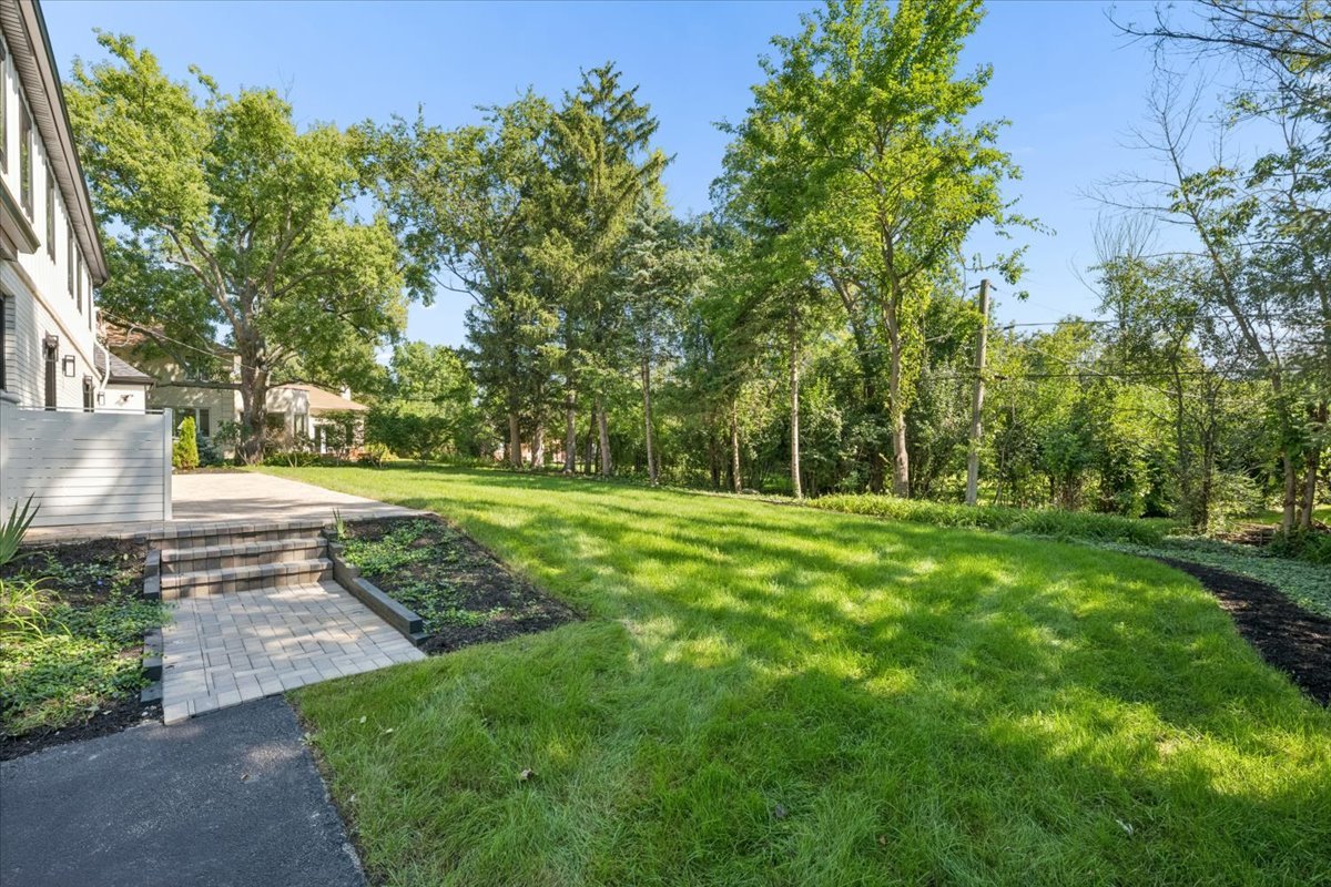 1975 Sunset Ridge Road