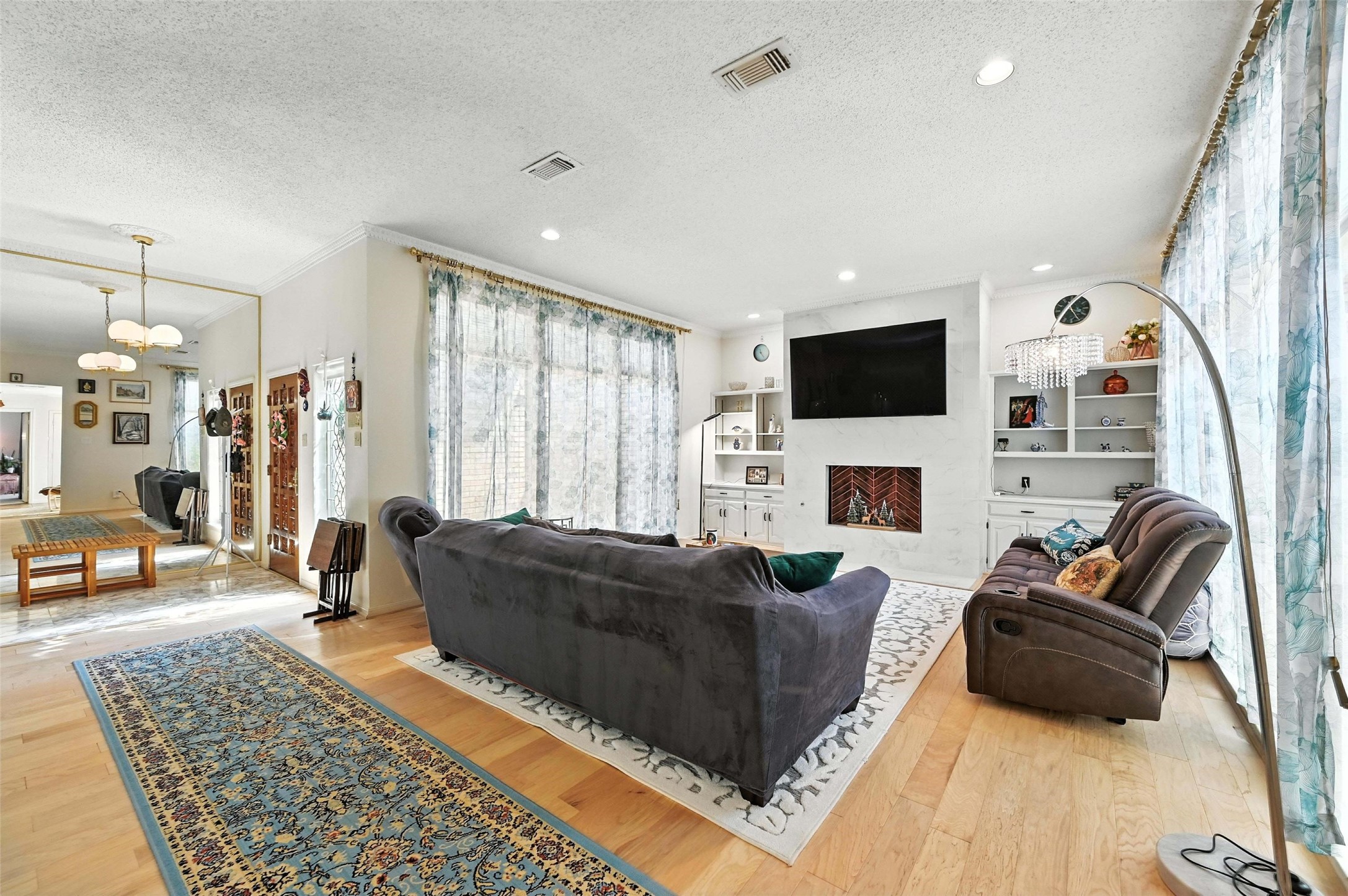 3222 Stonehenge Lane