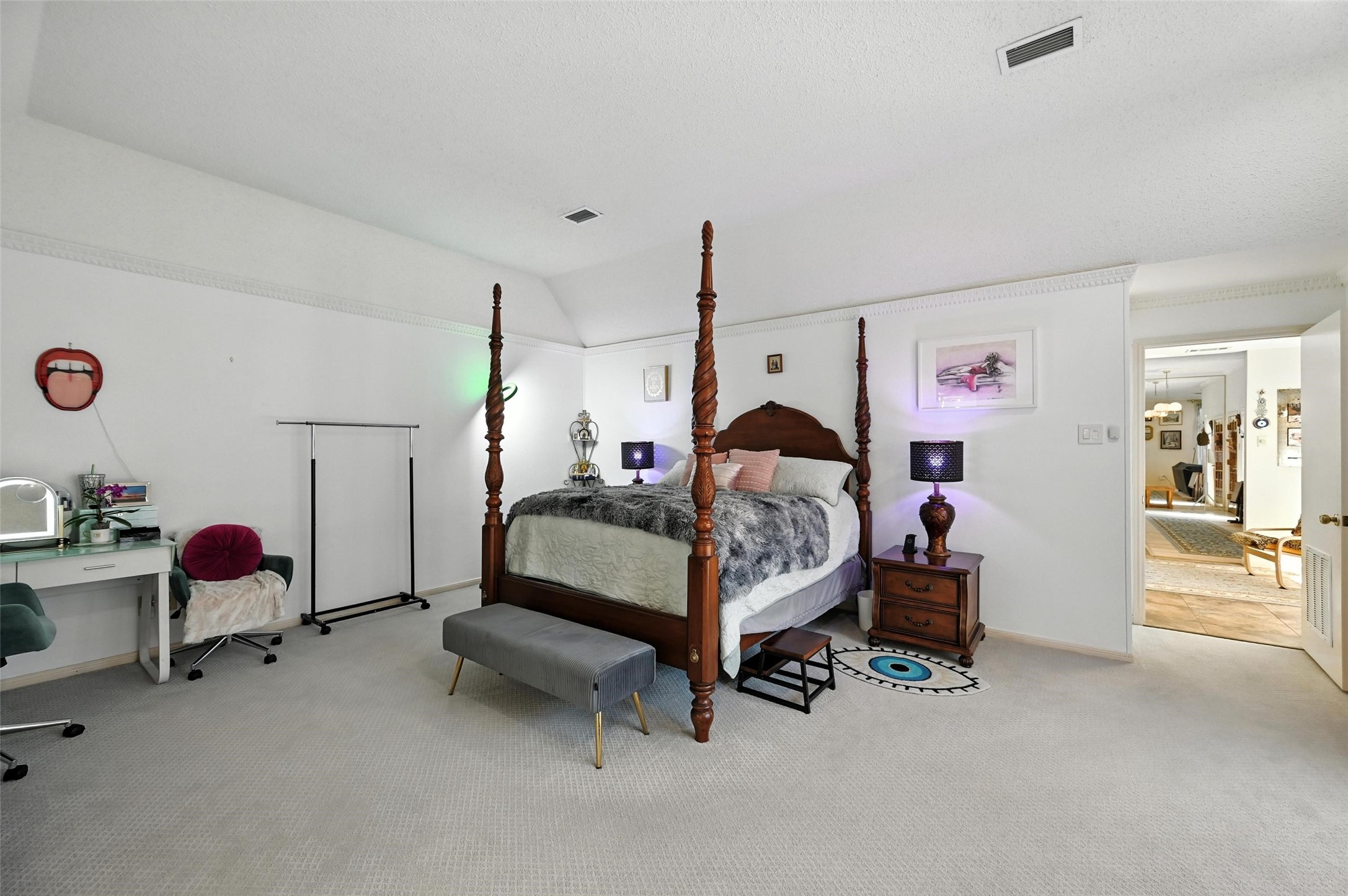 3222 Stonehenge Lane