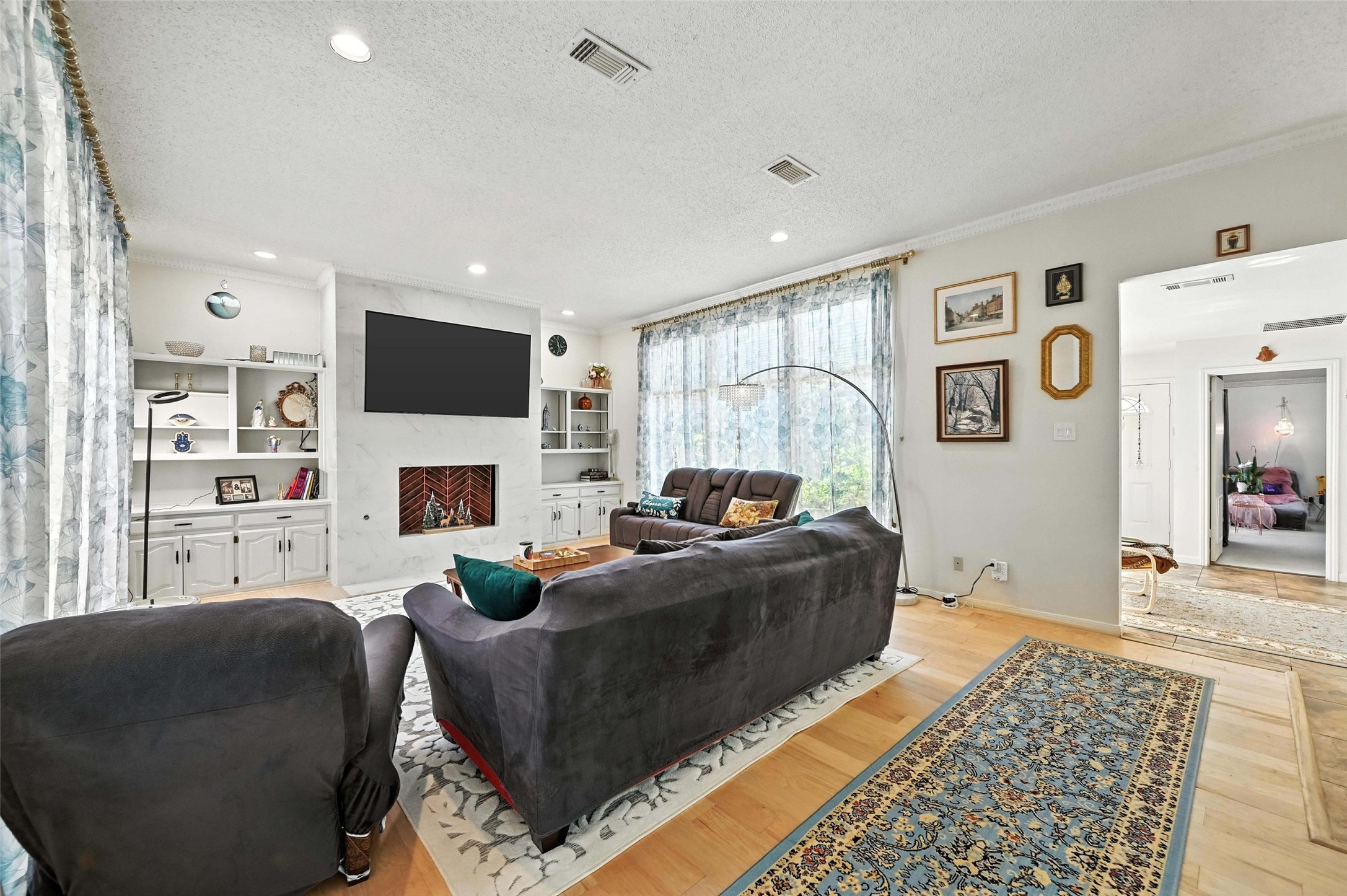 3222 Stonehenge Lane