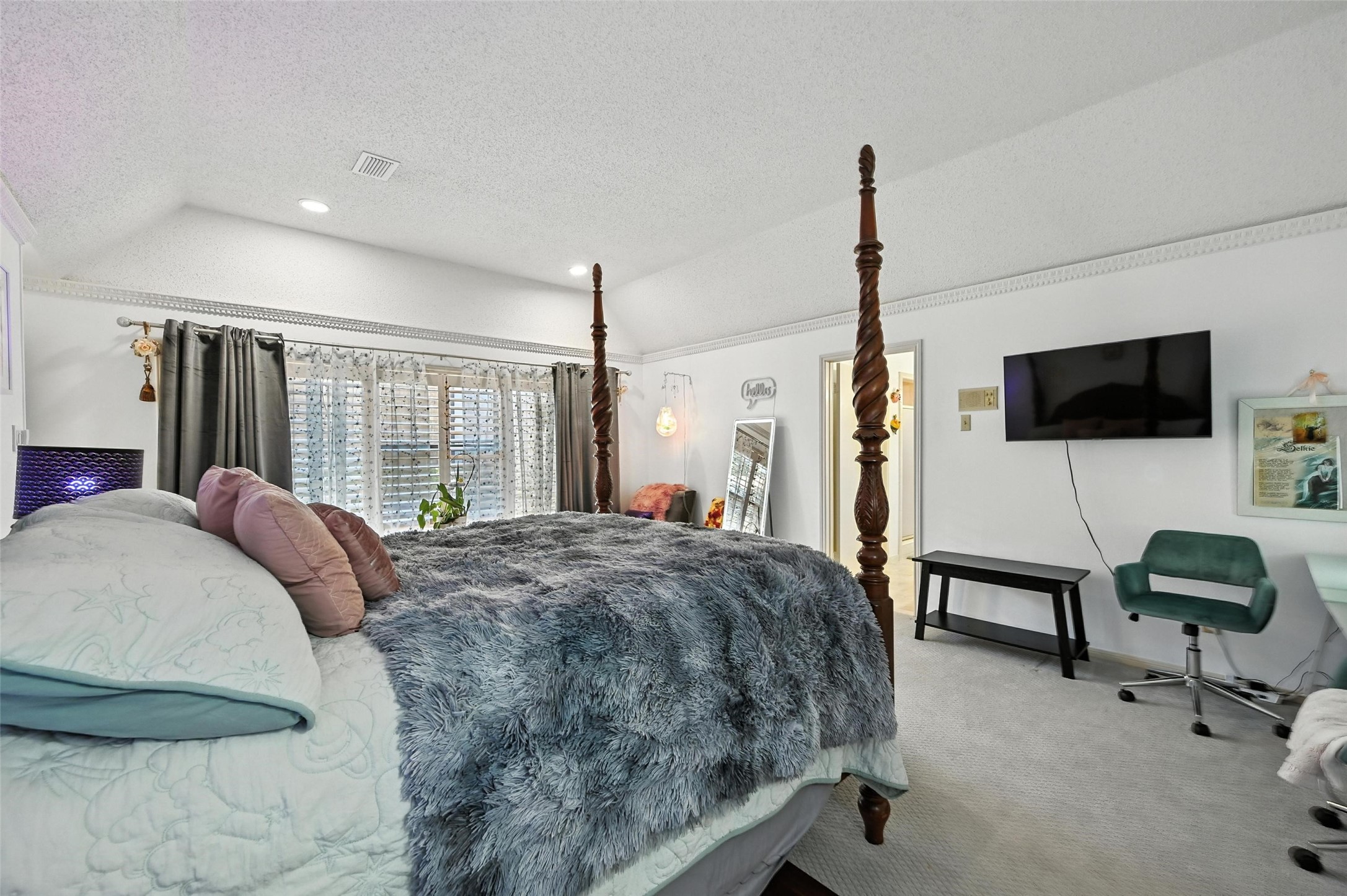 3222 Stonehenge Lane