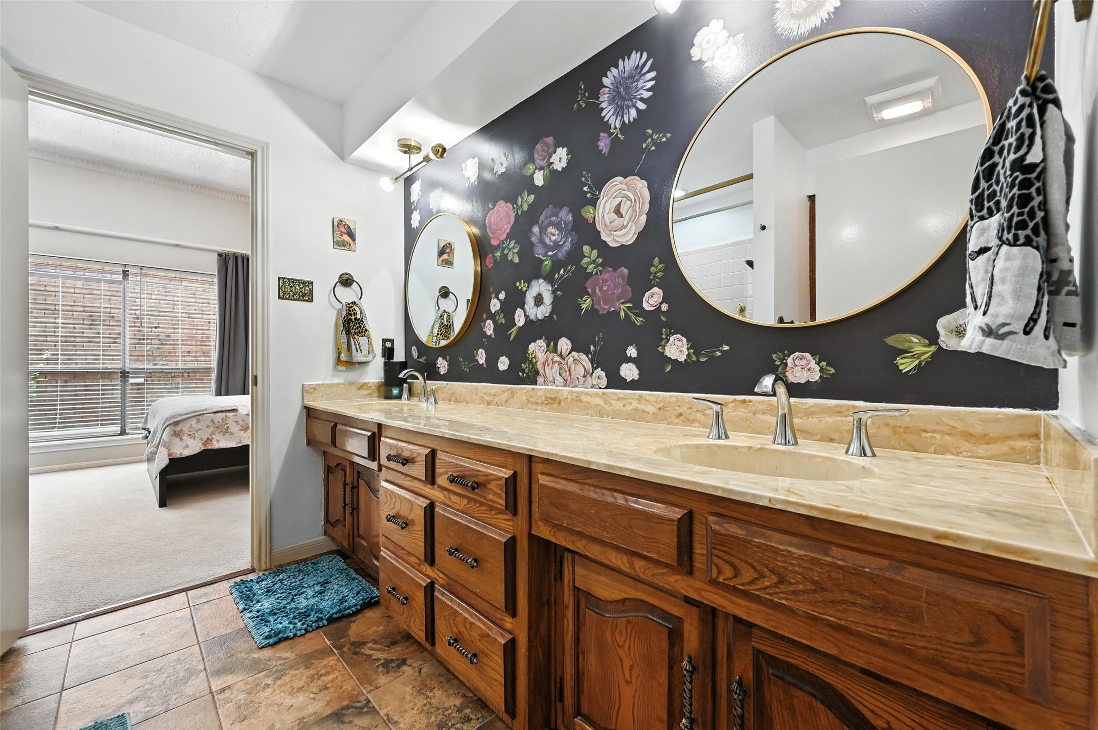 3222 Stonehenge Lane