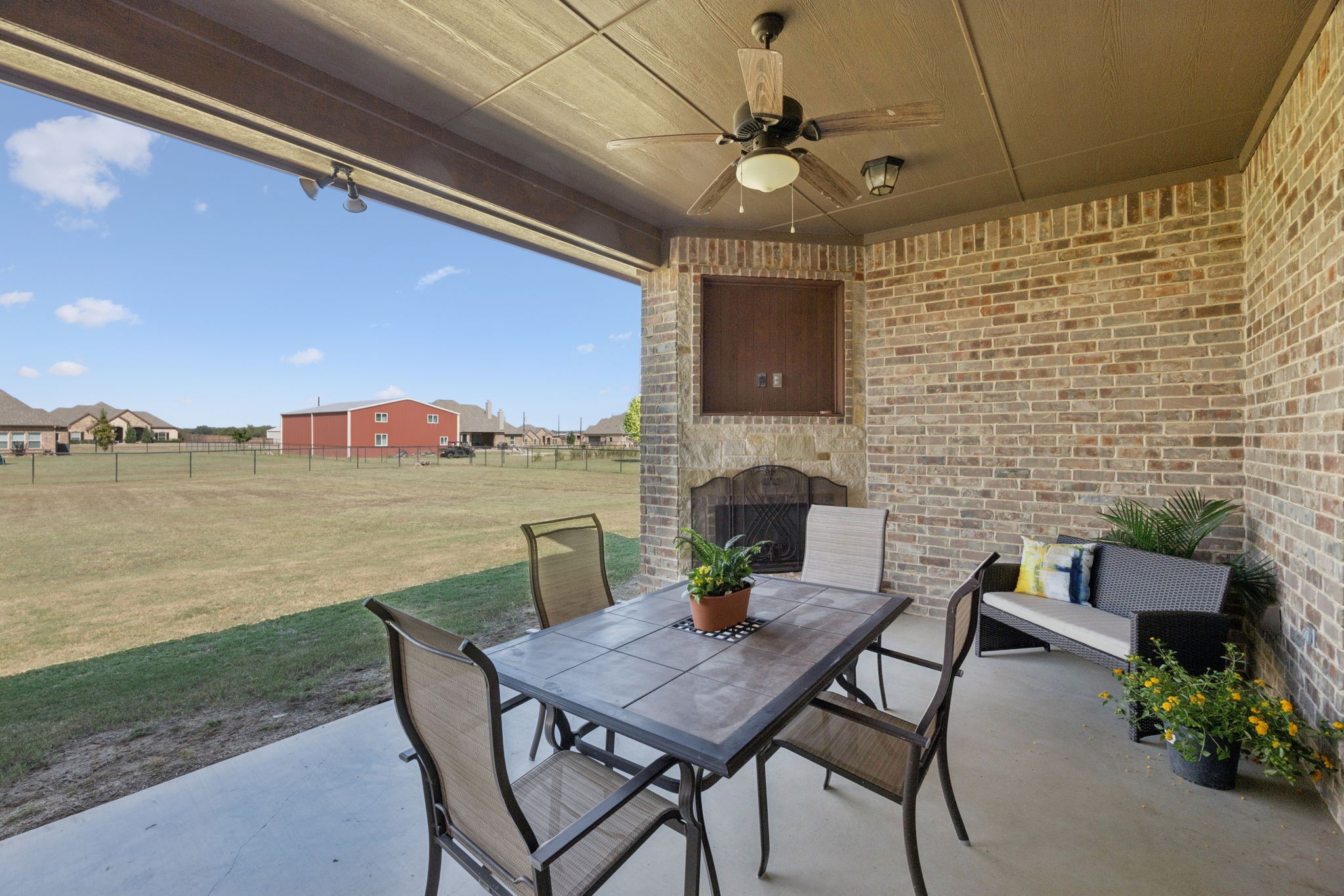1020 Jesse James Lane