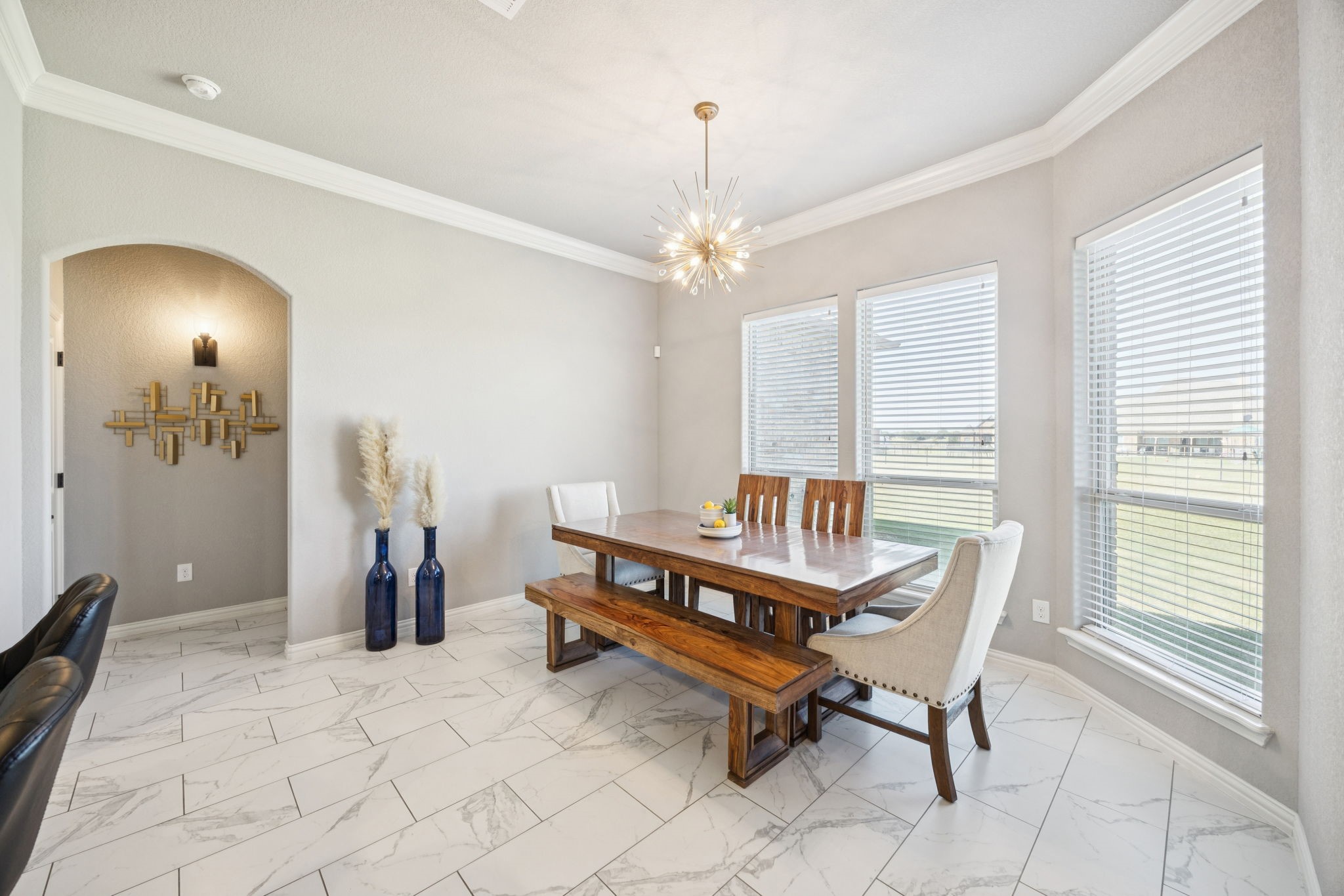 1020 Jesse James Lane