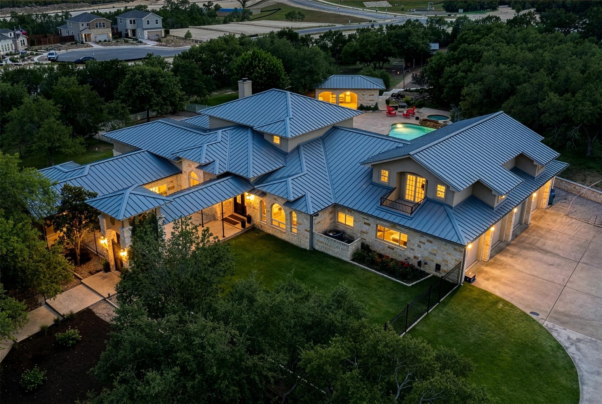 345 Leafdale TRL