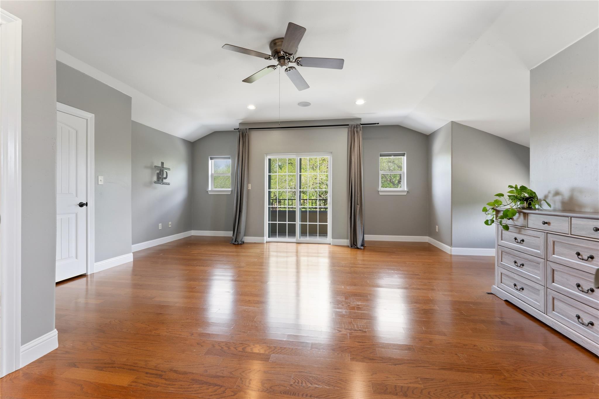 345 Leafdale TRL