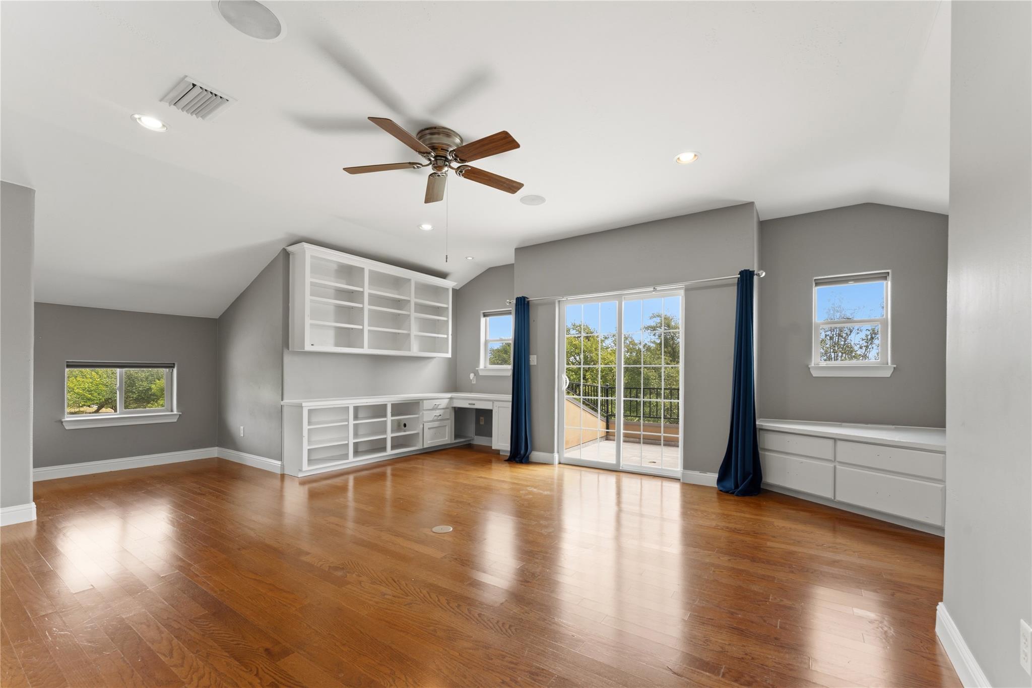 345 Leafdale TRL