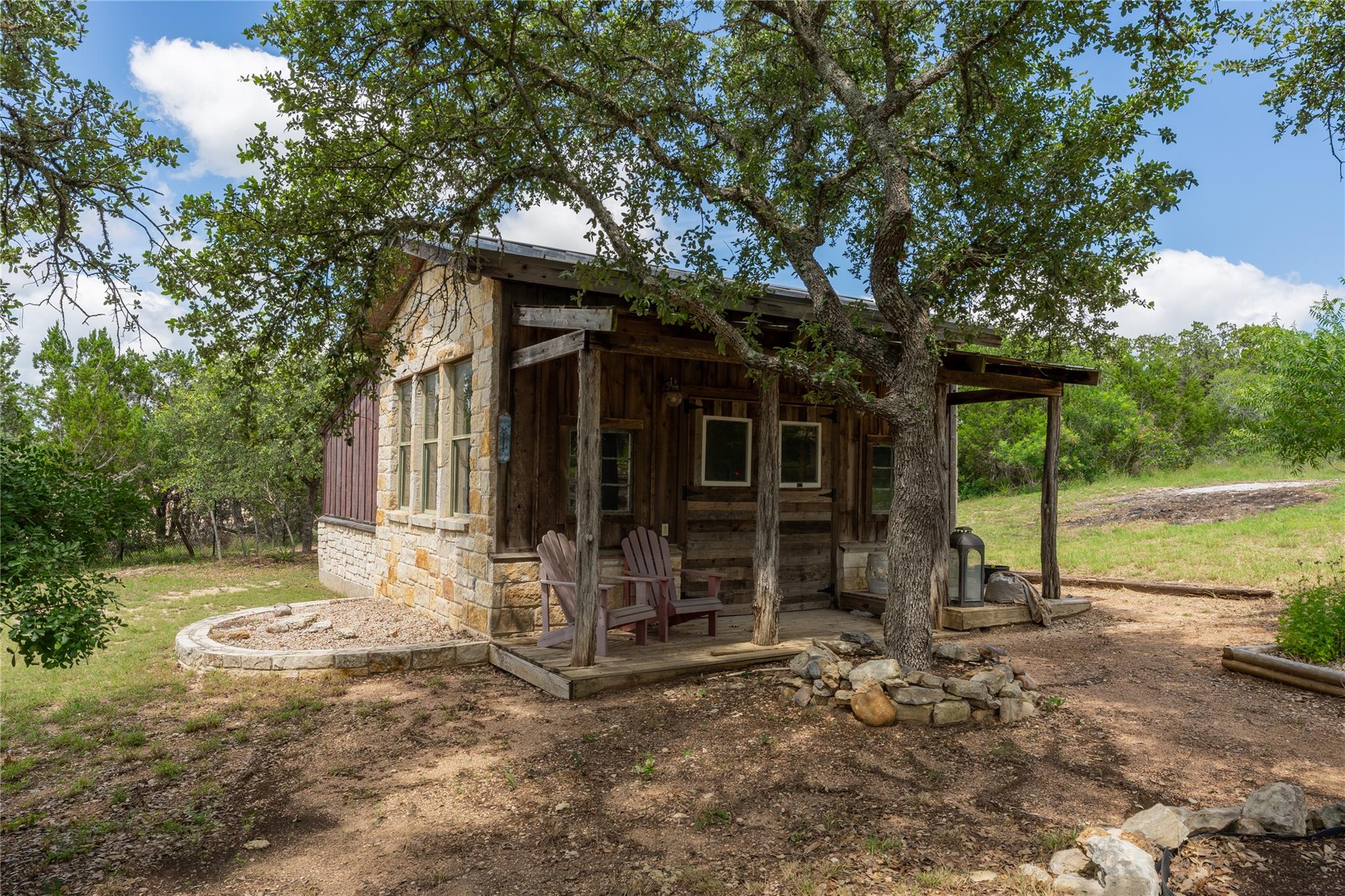 345 Leafdale TRL