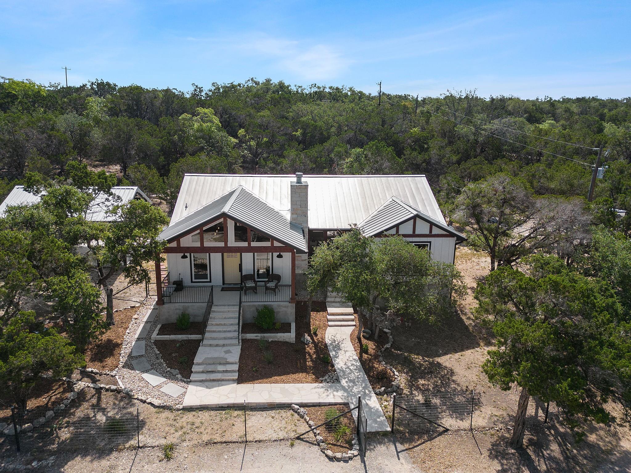 631 Lakeside DR