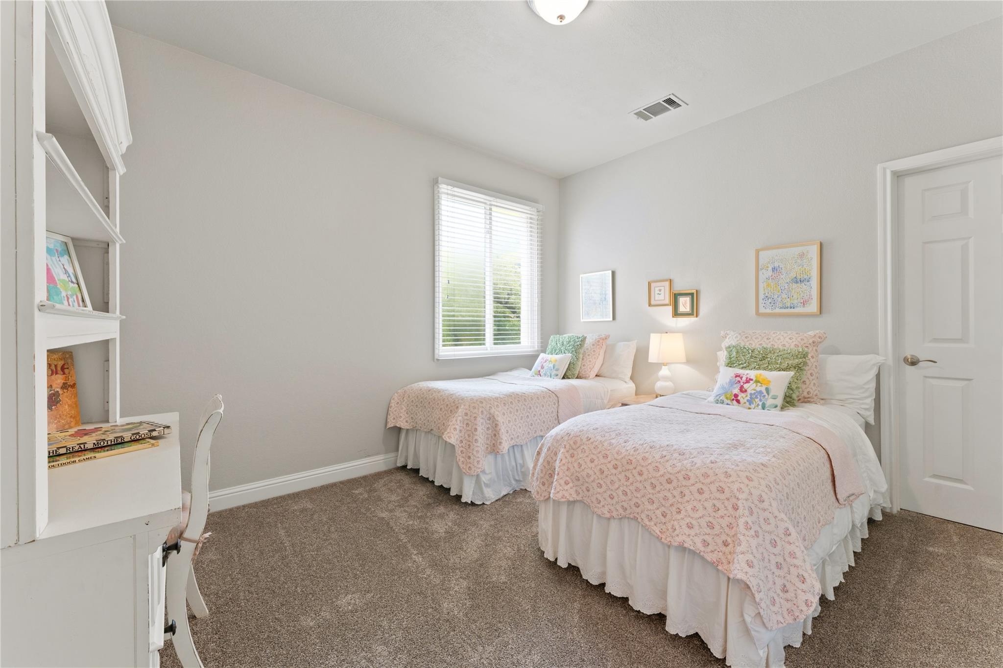 220 Mallet CT