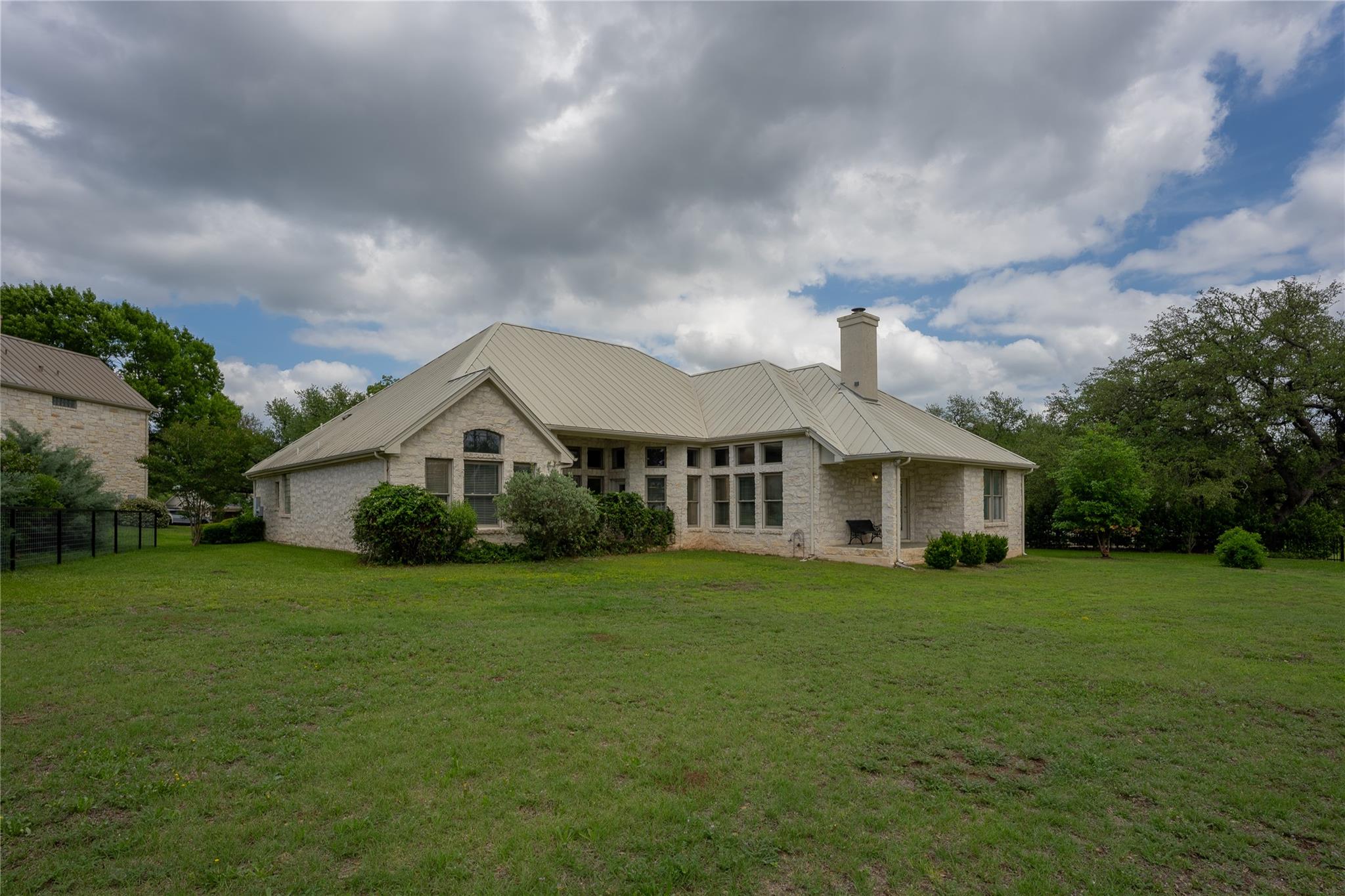 220 Mallet CT