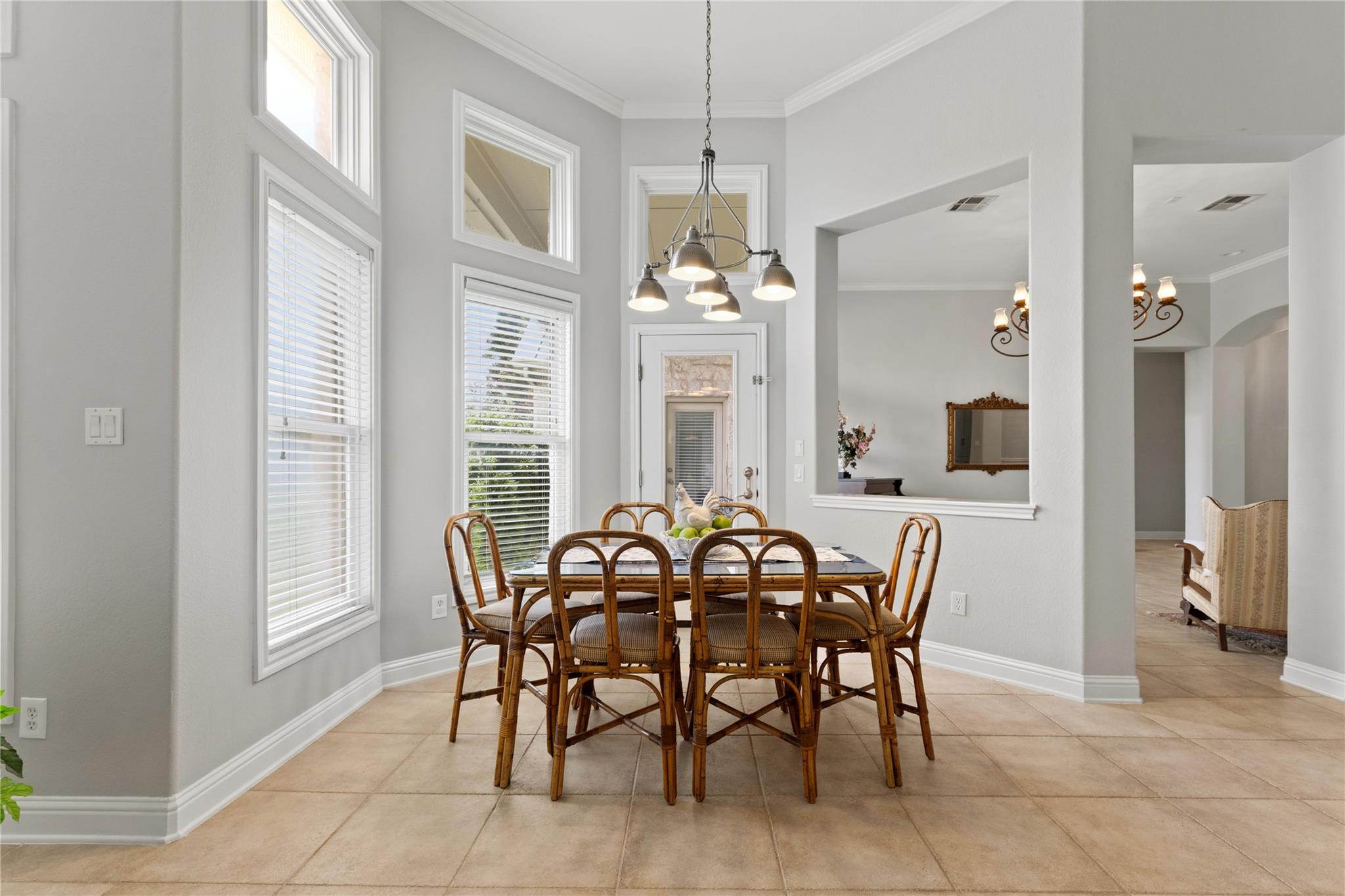220 Mallet CT