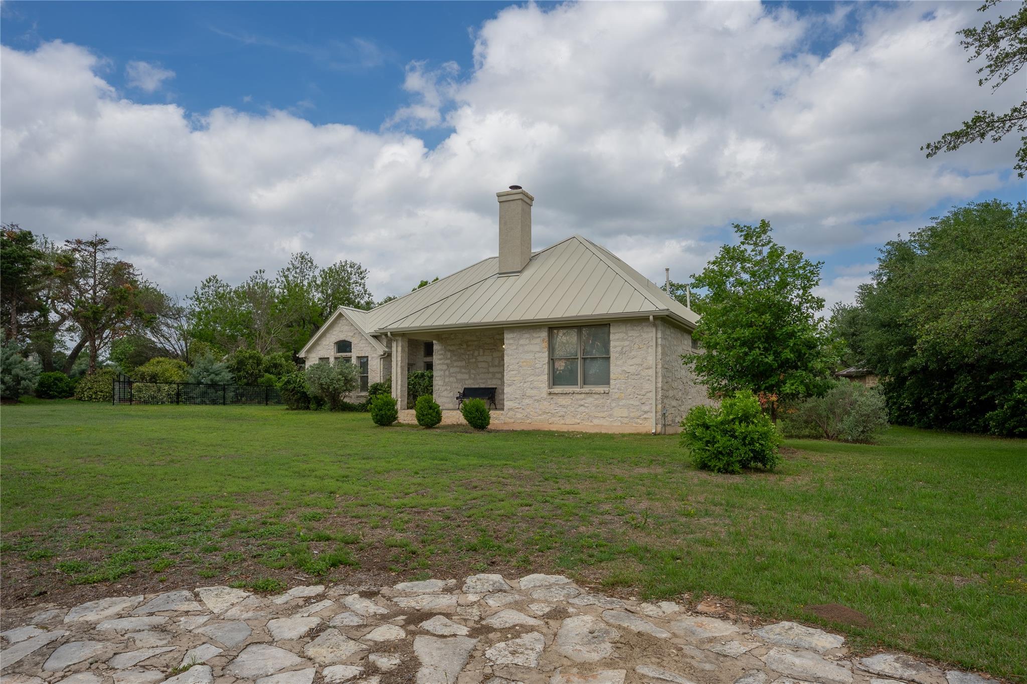 220 Mallet CT