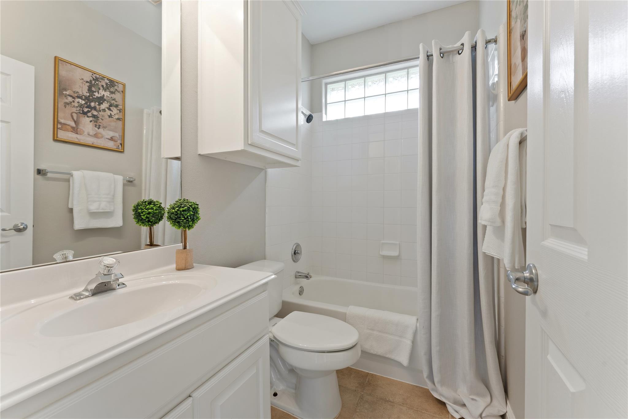 220 Mallet CT