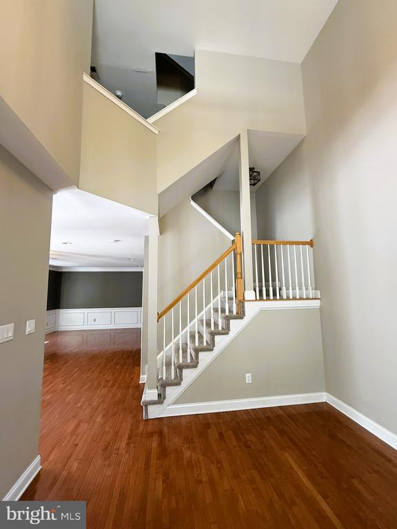 82 BRECKNOCK COURT