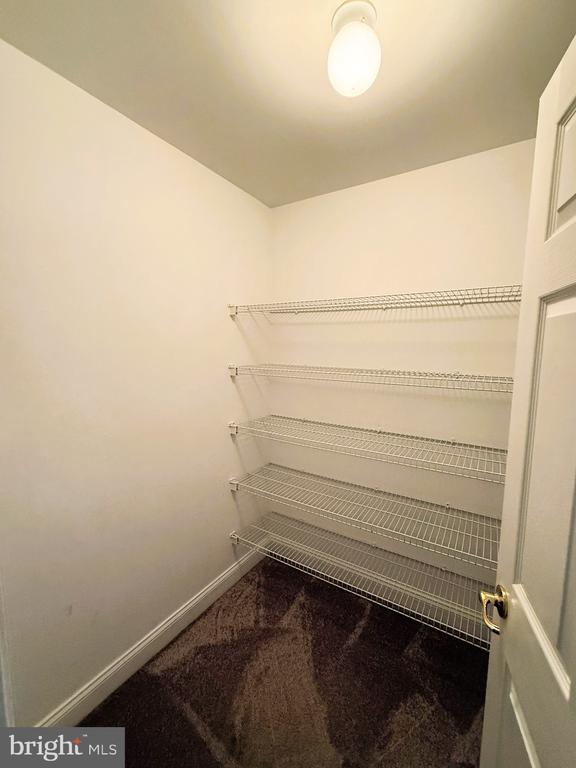 82 BRECKNOCK COURT