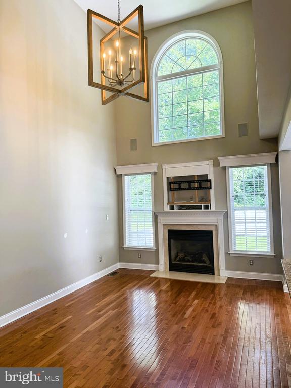 82 BRECKNOCK COURT