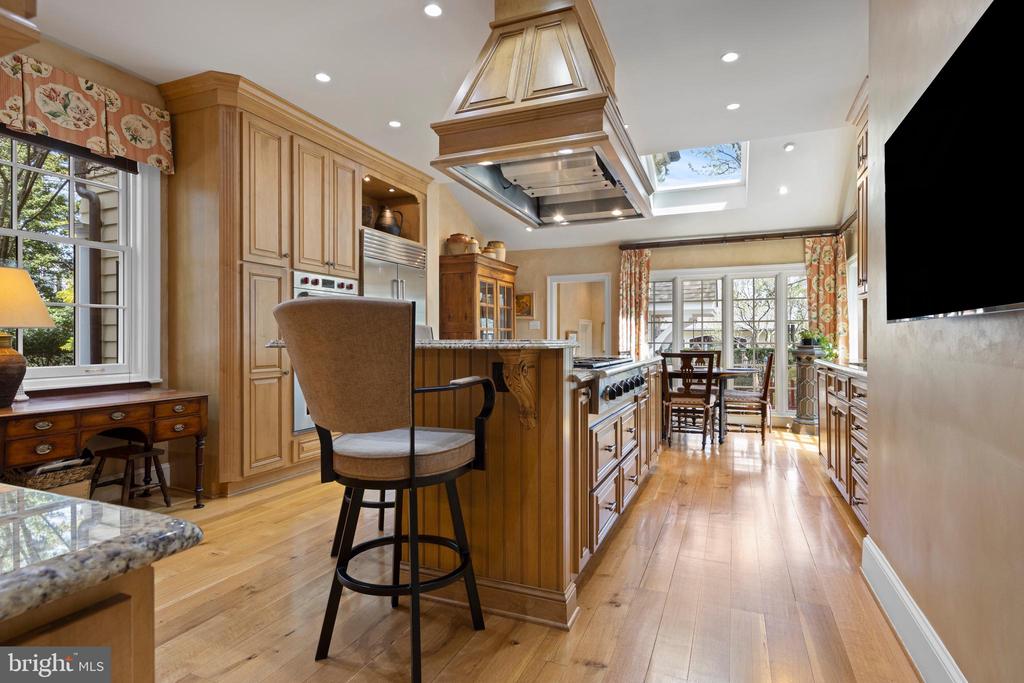 35 DEEPDALE ROAD