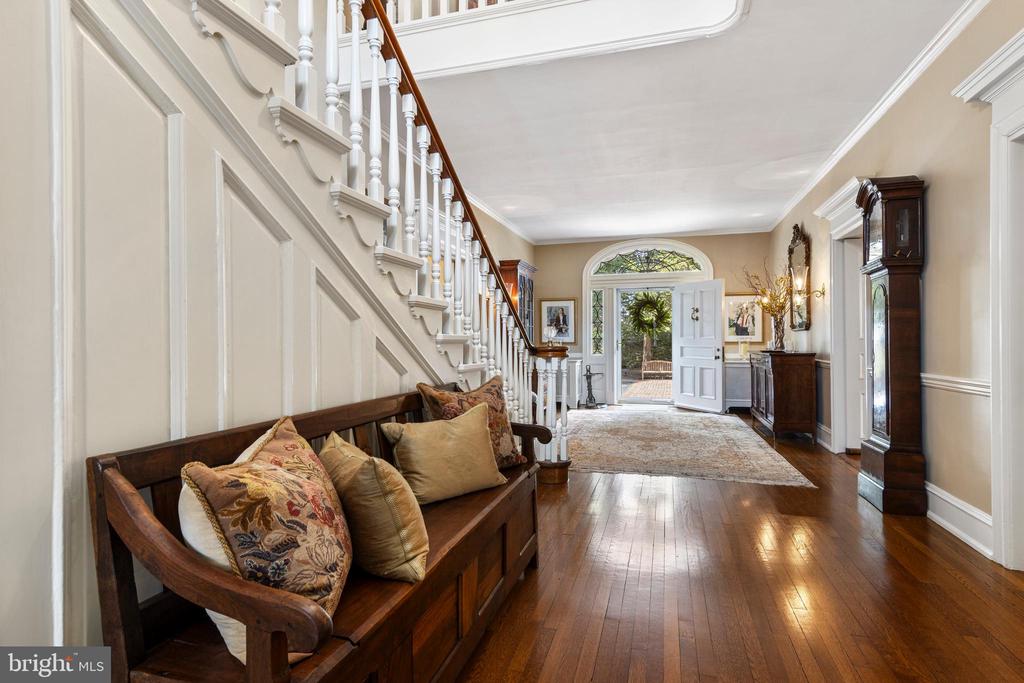 35 DEEPDALE ROAD