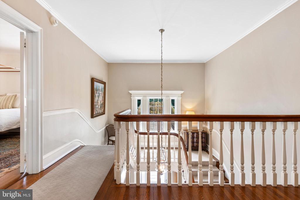 35 DEEPDALE ROAD
