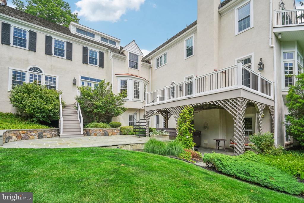 2042 GENERAL ALEXANDER DRIVE