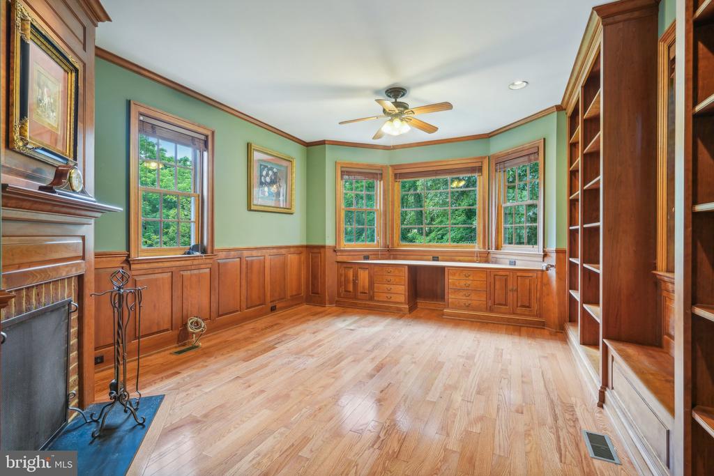 2042 GENERAL ALEXANDER DRIVE