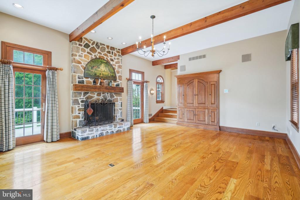 2042 GENERAL ALEXANDER DRIVE
