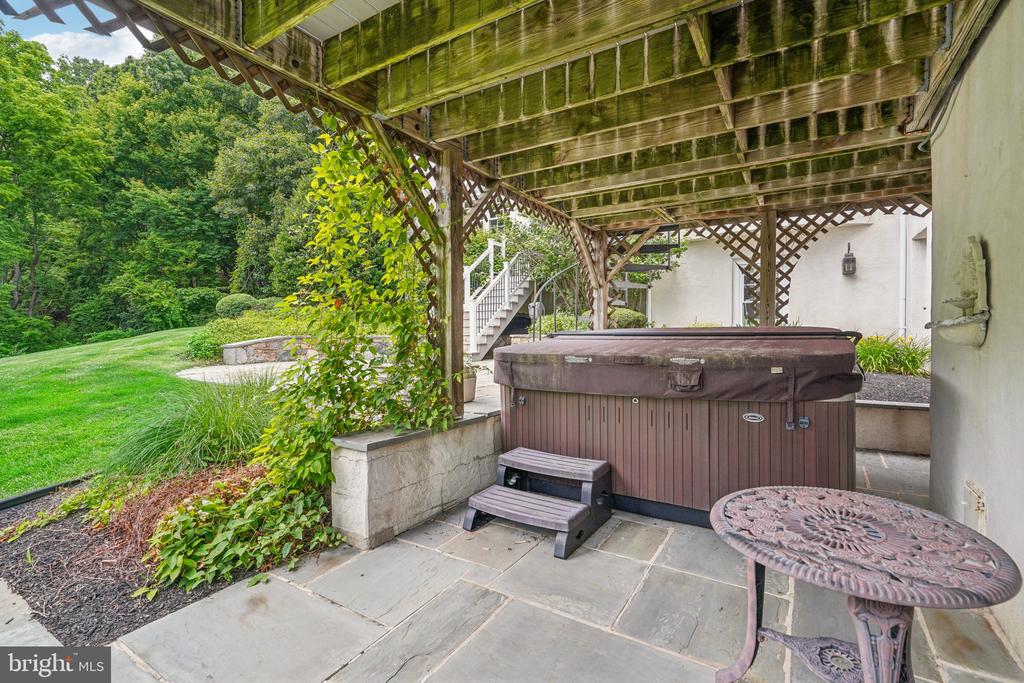 2042 GENERAL ALEXANDER DRIVE