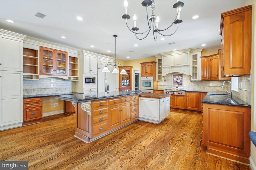 2042 GENERAL ALEXANDER DRIVE