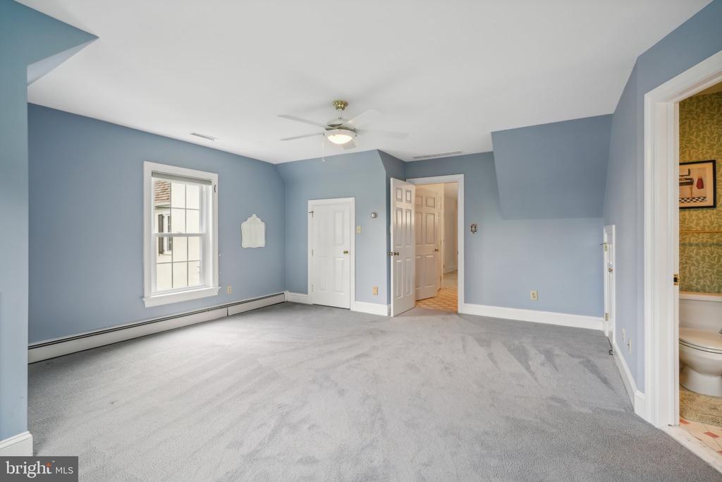 2042 GENERAL ALEXANDER DRIVE
