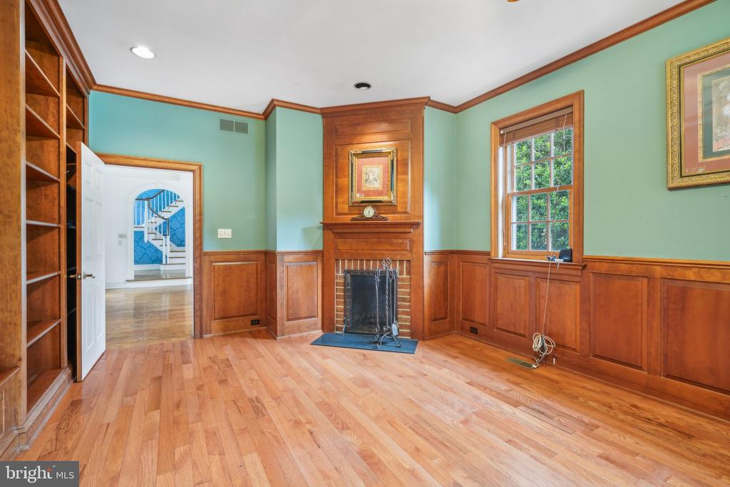 2042 GENERAL ALEXANDER DRIVE