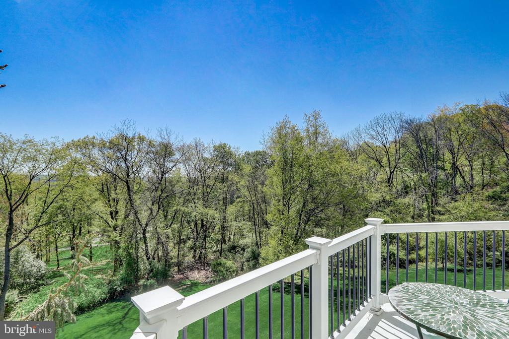 2042 GENERAL ALEXANDER DRIVE
