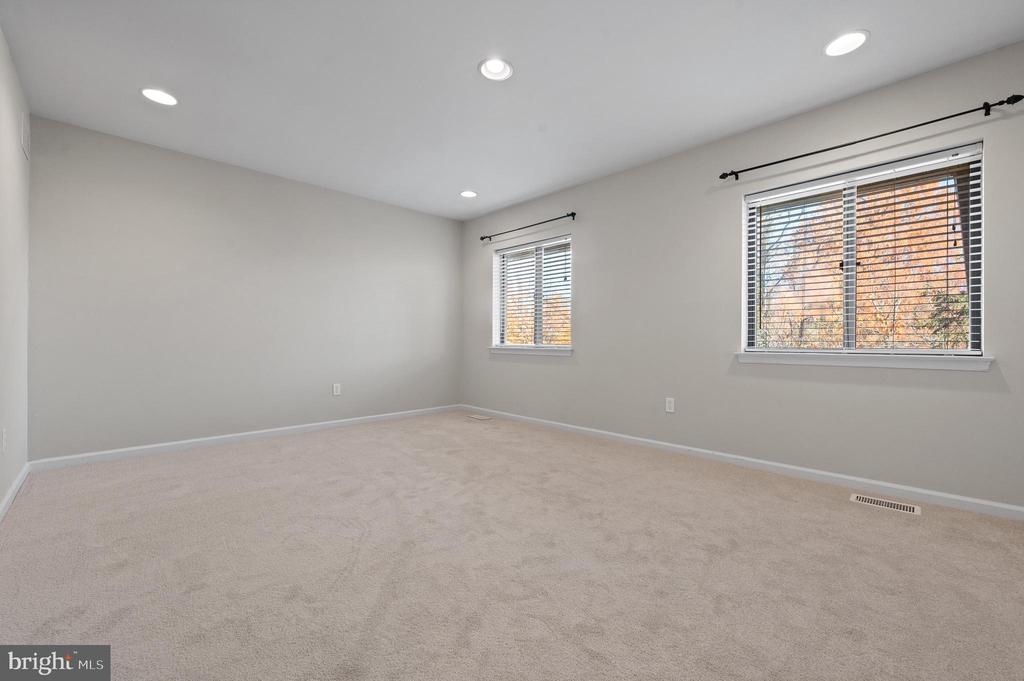 345 PAOLI WOODS