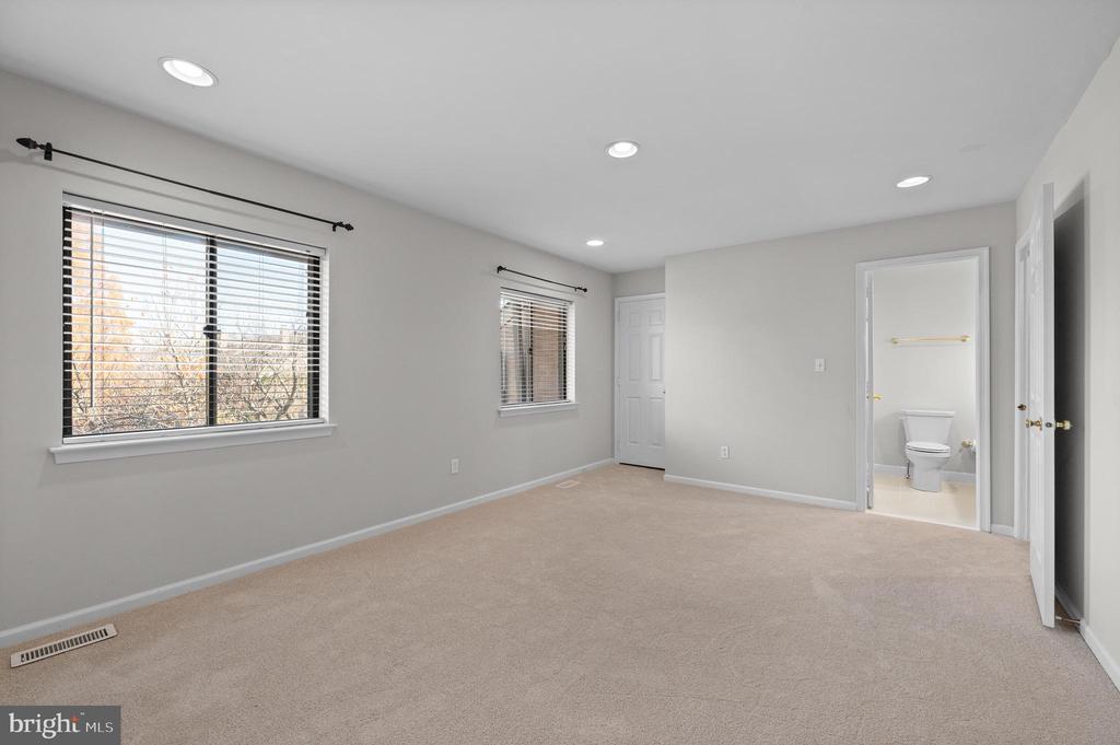 345 PAOLI WOODS